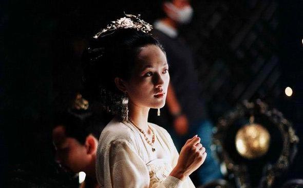 《奶头》无胸也性感(5)性感美女夜宴视频图片